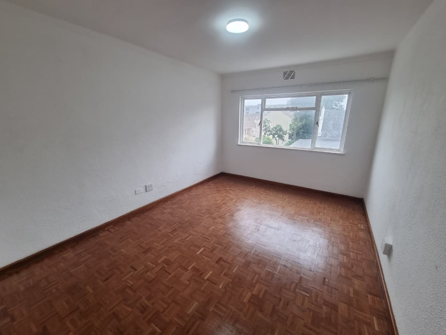 1 Bedroom Property for Sale in Sea Point Western Cape